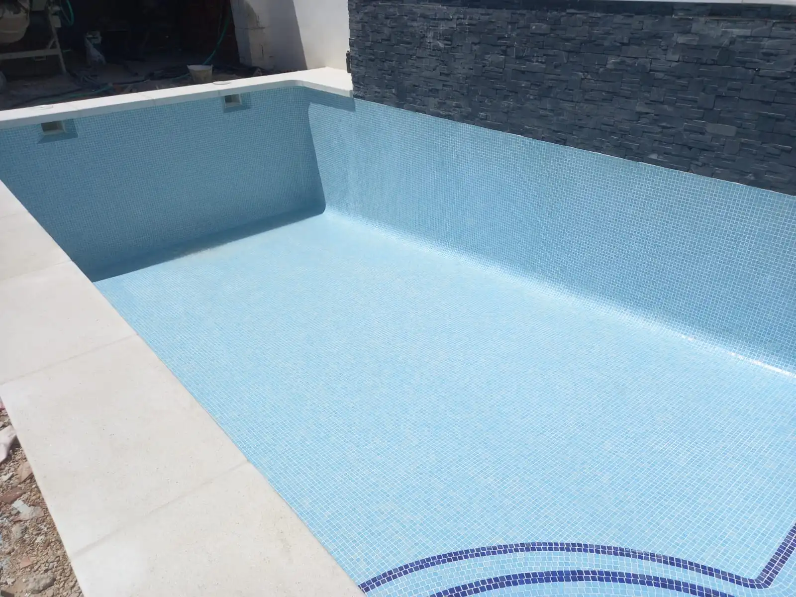 Piscina de Gresite